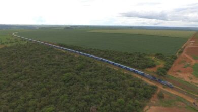 Foto de Trens com 120 vagões e 2,2 quilômetros de extensão começam a operar no Brasil