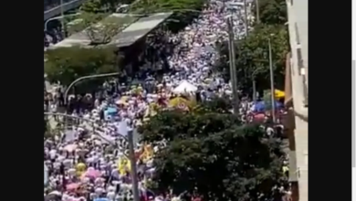 Foto de Milhares protestam contra o governo esquerdista da Colômbia