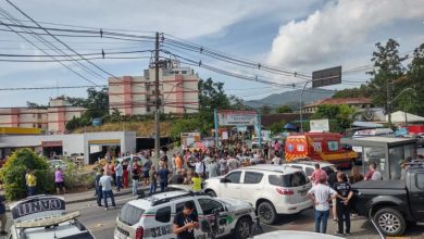 Foto de Quatro crianças são mortas após homem invadir creche com machado em Santa Catarina
